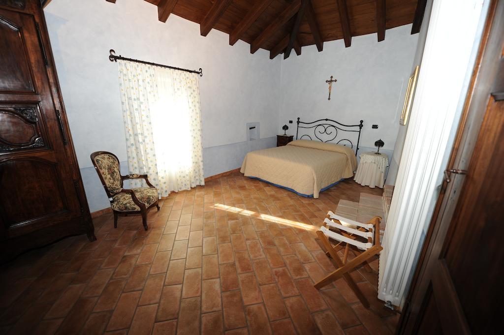 Villa Castel Martino à Cortemilia Chambre photo