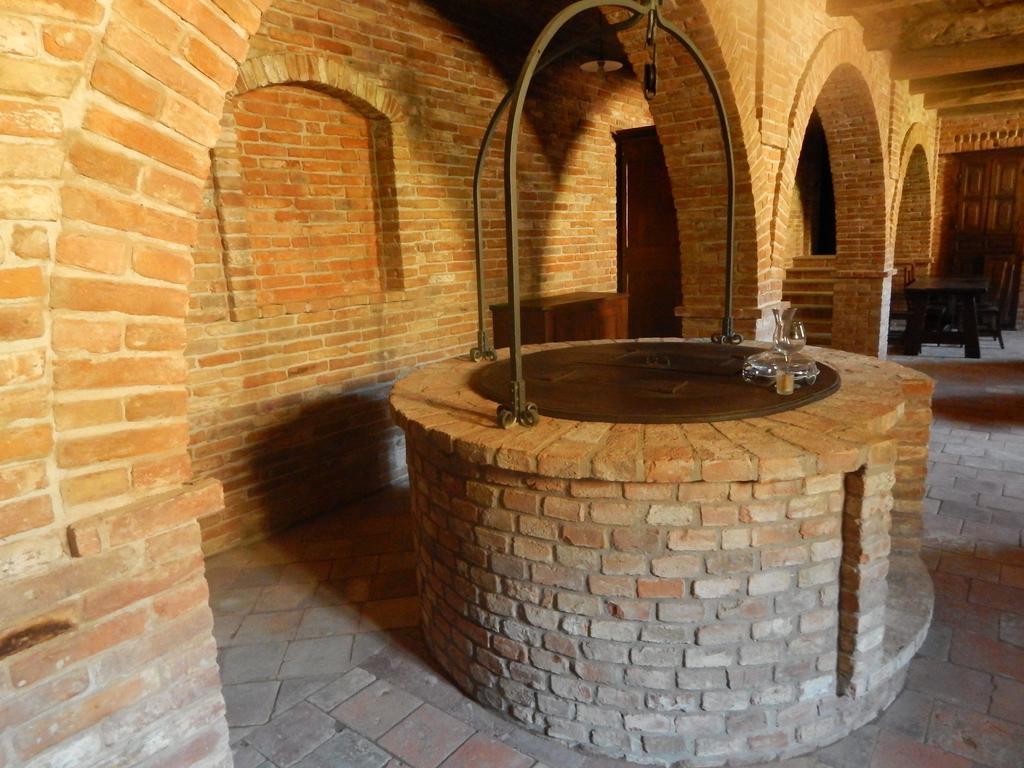 Villa Castel Martino à Cortemilia Extérieur photo
